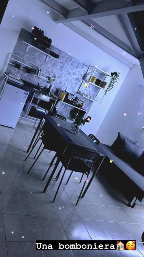 Casa Vacanza Azzurra Villa เนเปิลส์ ภายนอก รูปภาพ